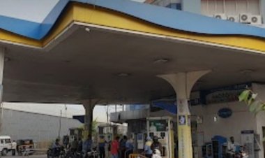 कलेक्टरच्या "नरेंद्रशाही" फार्मनाविरुद्ध पेट्रोल पंपचालकांचा "विनम्र पेट्रोलपंप बंद" आंदोलन?