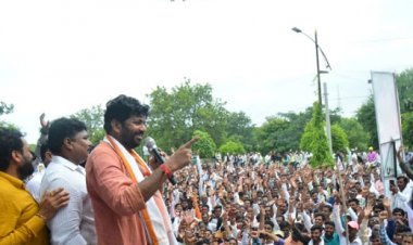 HITFIRE : बच्चूभाऊंचा खांदा, अन् अजेंड्याचा झेंडा