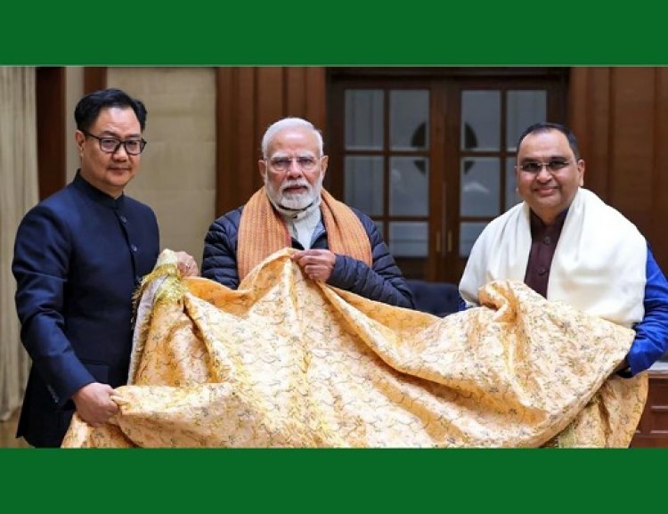 मोदींची अजमेर शरीफ चादर: धार्मिक सलोख्याचे प्रतीक की राजकीय डावपेच?